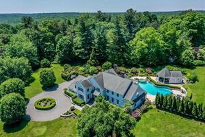 97 Silver Spring Road