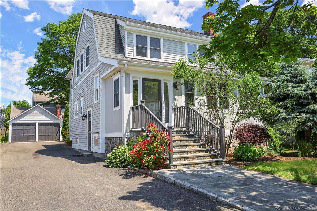 41 Rachelle Avenue — exterior photo