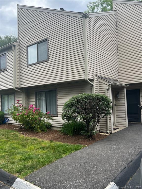 1 Horizon Drive, Unit 19 — exterior photo