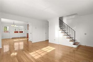 485 Fairfield Avenue, Unit 10