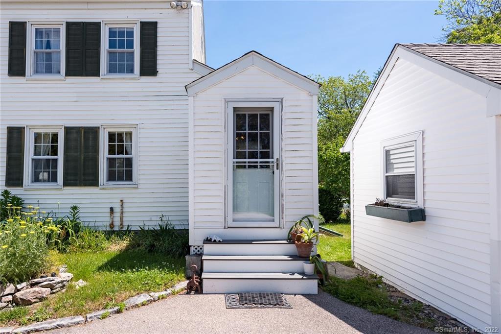 Charming renovated fully-furnished antique home with views of Wequetequock Pond. Enjoy the peaceful back yard overlooking the pond which flows into Wequetequock Cove and then out to Little Narragansett Bay. Minutes to the hiking trails of Barn Island, Stonington Borough, Mystic, Westerly, and the white sandy beaches of Watch Hill.