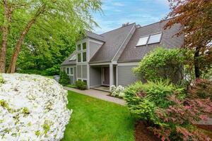 230 New Canaan Avenue, Unit 13