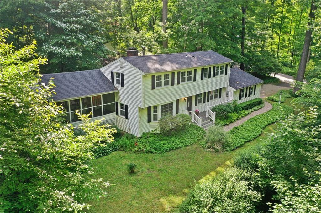 76 Mcfadden Drive — exterior photo