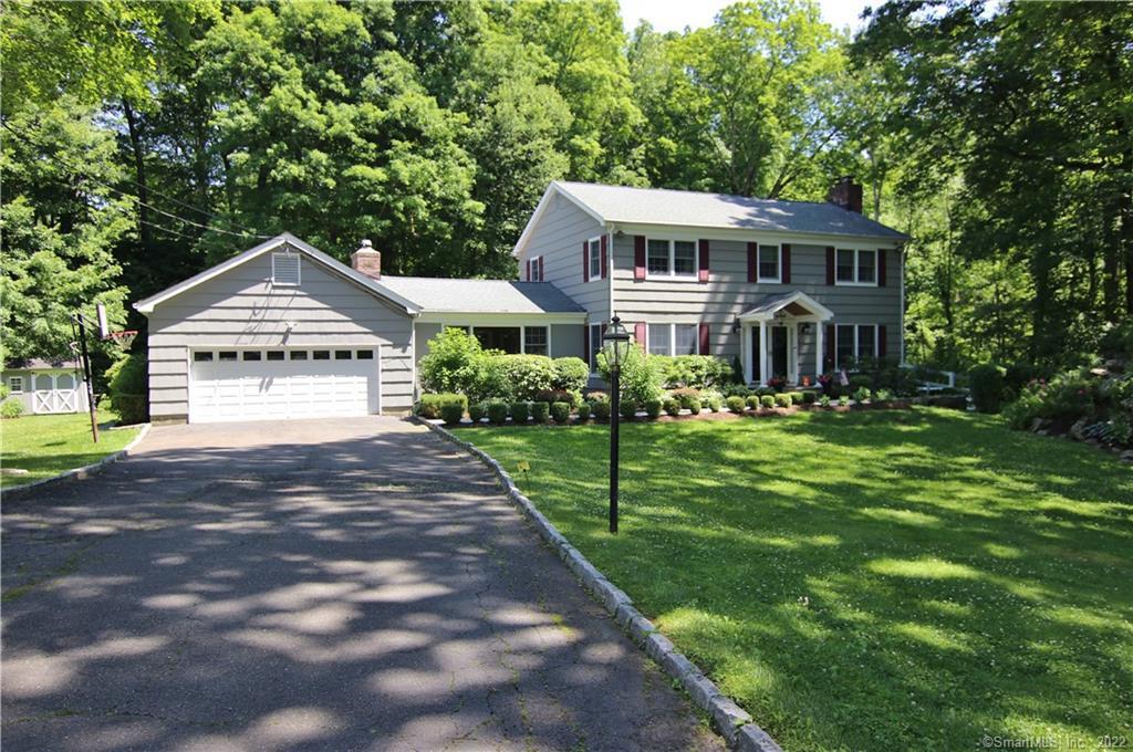 34 Butternut Place — exterior photo