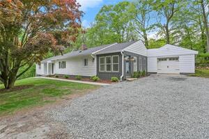 46 Pelham Lane