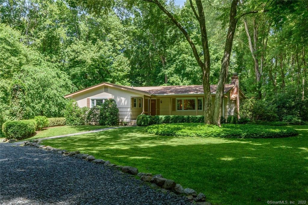 201 Range Road — exterior photo