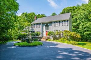 3 Cobblestone Lane