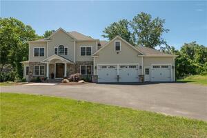 4 Bear Brook Road