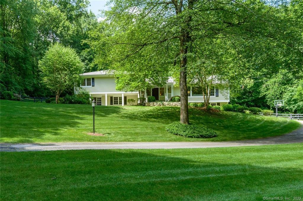 89 Comstock Hill Road — exterior photo