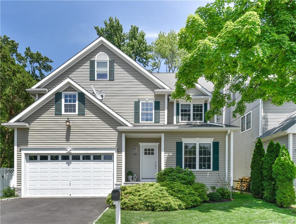 110 Taylor Place — exterior photo