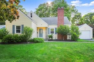 80 Lorma Avenue