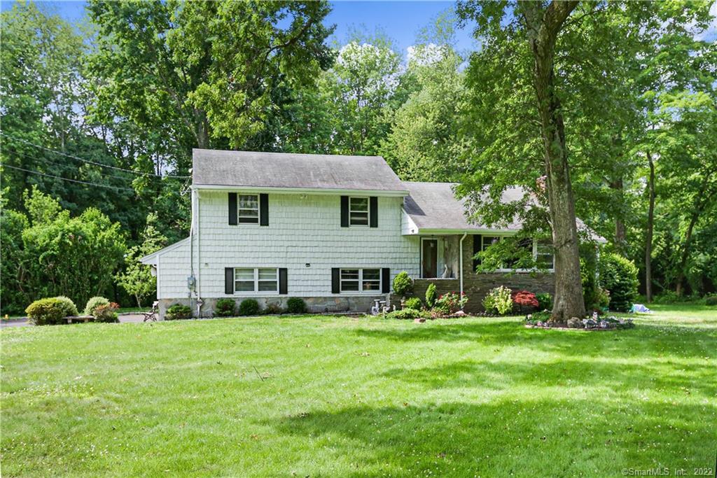 10 Redcoat Road — exterior photo