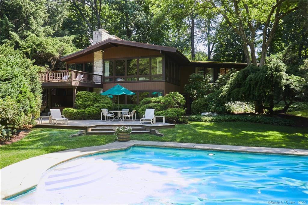 23 Riverfield Drive — exterior photo