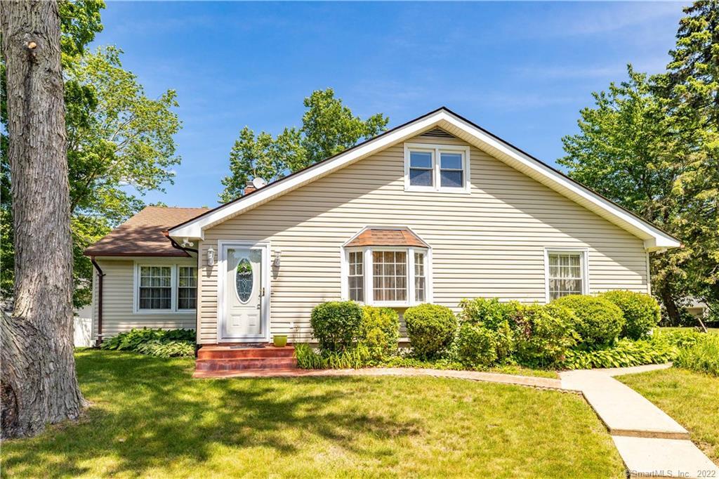 Welcome home to 45 Cameo Court! Tucked away on a neighborhood cul de sac, and in close proximity to major metro hospitals, Route 8, and day to day shopping, this 4+ bedroom split level w/ walk-out basement is not to be missed!