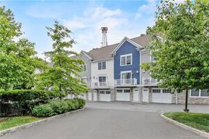 12 Willard Road, Unit 5