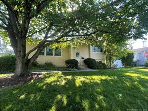 8 Surrey Drive