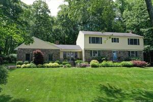 90 Taunton Lake Road
