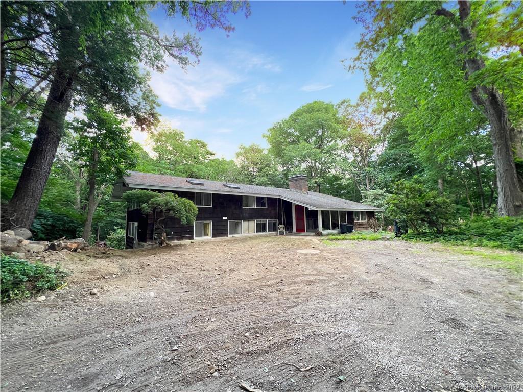97 Hunting Ridge Road — exterior photo