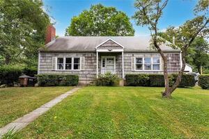 28 Dunn Avenue