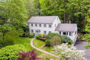 72 Deep Valley Road