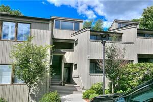 70 Whitney Glen, Unit 70