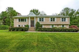 205 Thornwood Road