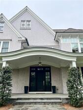 12 Manitou Road