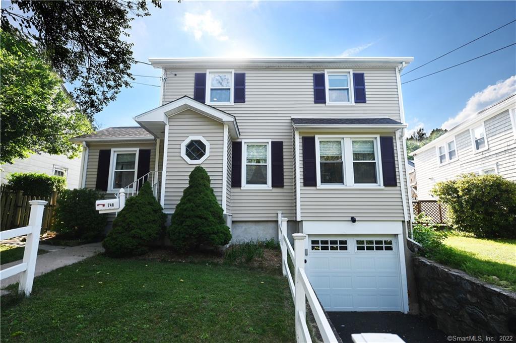 748 Hope Street — exterior photo