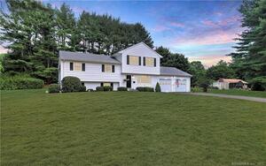 4 Lynwood Drive
