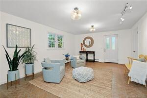 38 Melrose Avenue