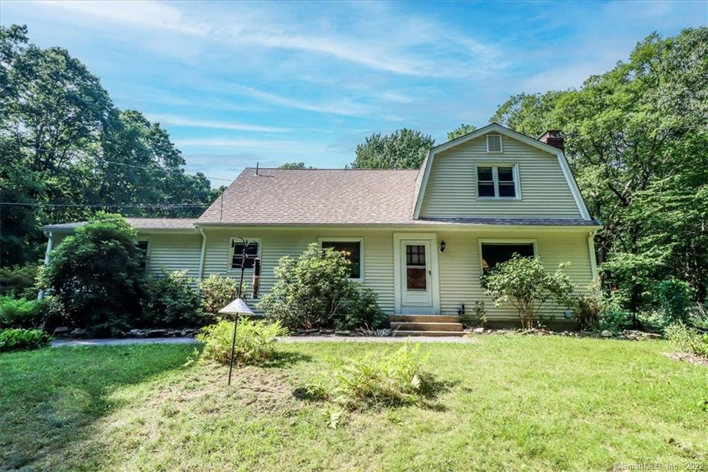 4 Saddle Ridge Road — exterior photo