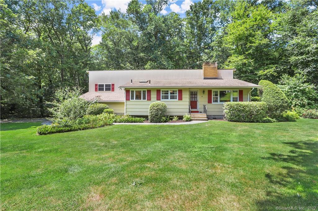 86 Cardinal Circle — exterior photo