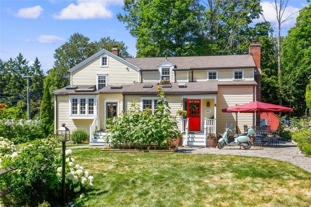 263 Newtown Turnpike — exterior photo