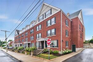 25 Taylor Street, Unit 17