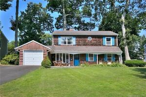 10 Saddle Road