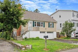 36 Cos Cob Avenue