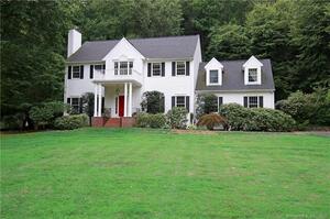 15 Sweetbriar Lane