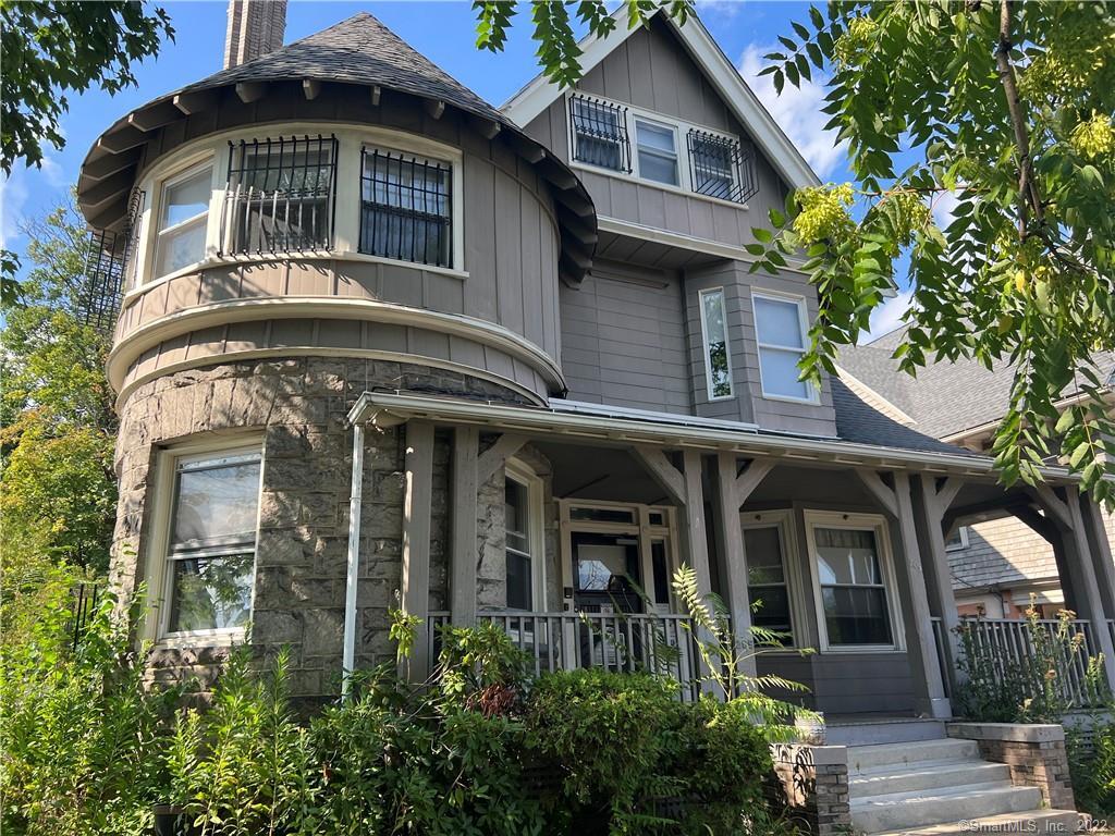 Three-story building downtown Hartford. Walk to hospital.Previous Rooming House/office. Sprinkler system Potential visiting nurse Housing 6+ bedrooms four baths