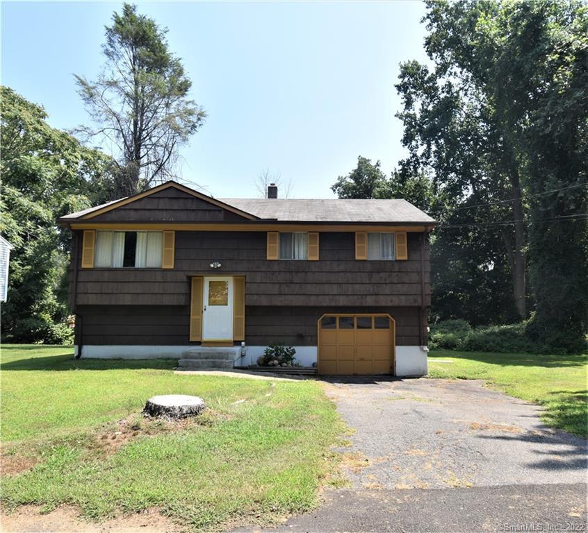 1 Sheila Court — photo 1