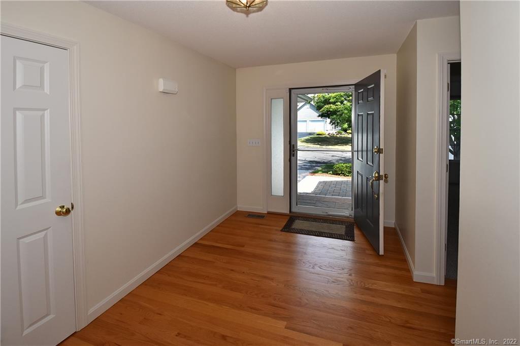 10 Ardsley Lane, Ellington, CT 06029 - Thumbnail 4