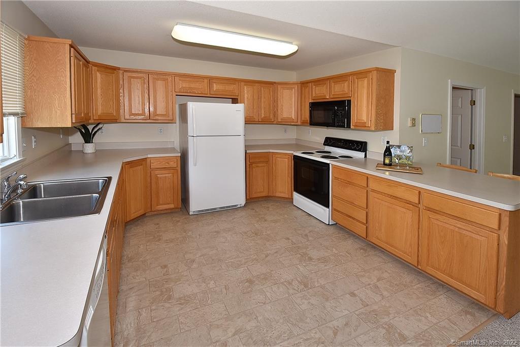 10 Ardsley Lane, Ellington, CT 06029 - Thumbnail 13