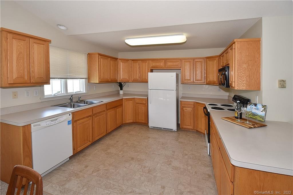 10 Ardsley Lane, Ellington, CT 06029 - Thumbnail 14