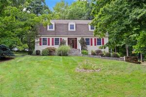 18 Evergreen Place