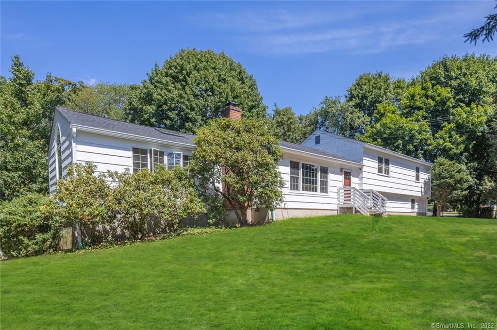 27 Pheasant Lane — exterior photo