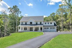 87 Weston Woods Way