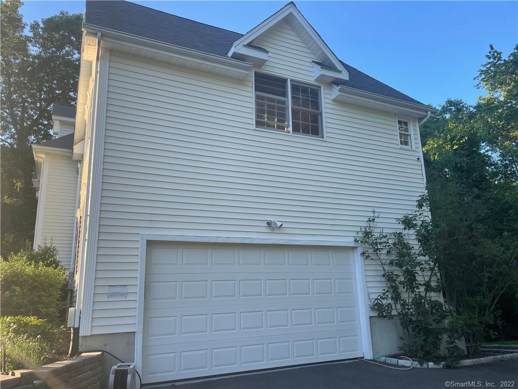 Nicely maintained, riverfront colonial built in 1998 and also for rent. Heated walkways and bathroom floors , huge master Bedroom floors with vaulted ceilings. This property has a lot to offer. Granite countertops in the kitchen, Viking, and wolf appliances. Come and see yourself!