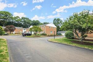 83 Heritage Hill Road, Unit D