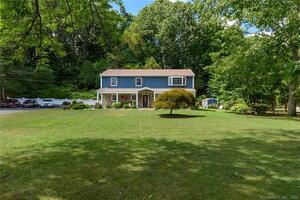 28 Riverview Drive