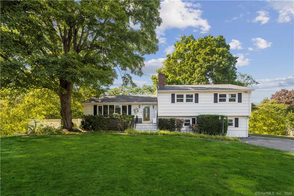 1426 Fairfield Woods Road — exterior photo
