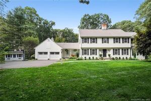 81 Stonehenge Drive